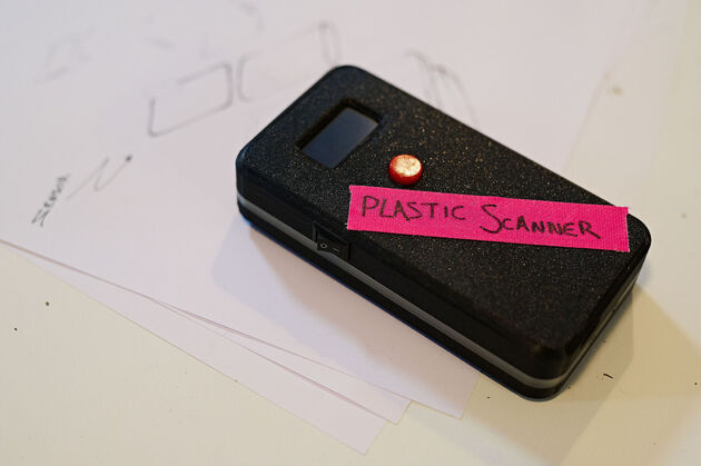 <i>Plastic Scanner</i>