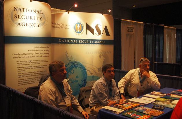 National Security Agency is met Stand present op ISEF2015