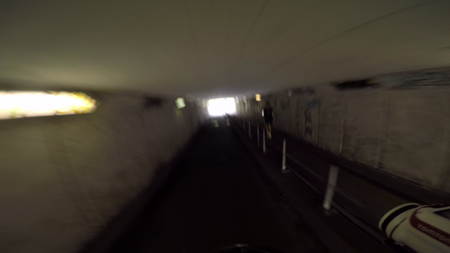 Videoframe van Gopro (in een tunnel)